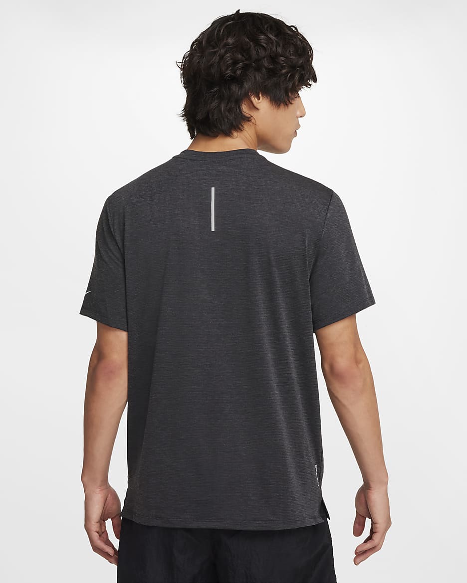 Nike rise 365 t shirt best sale